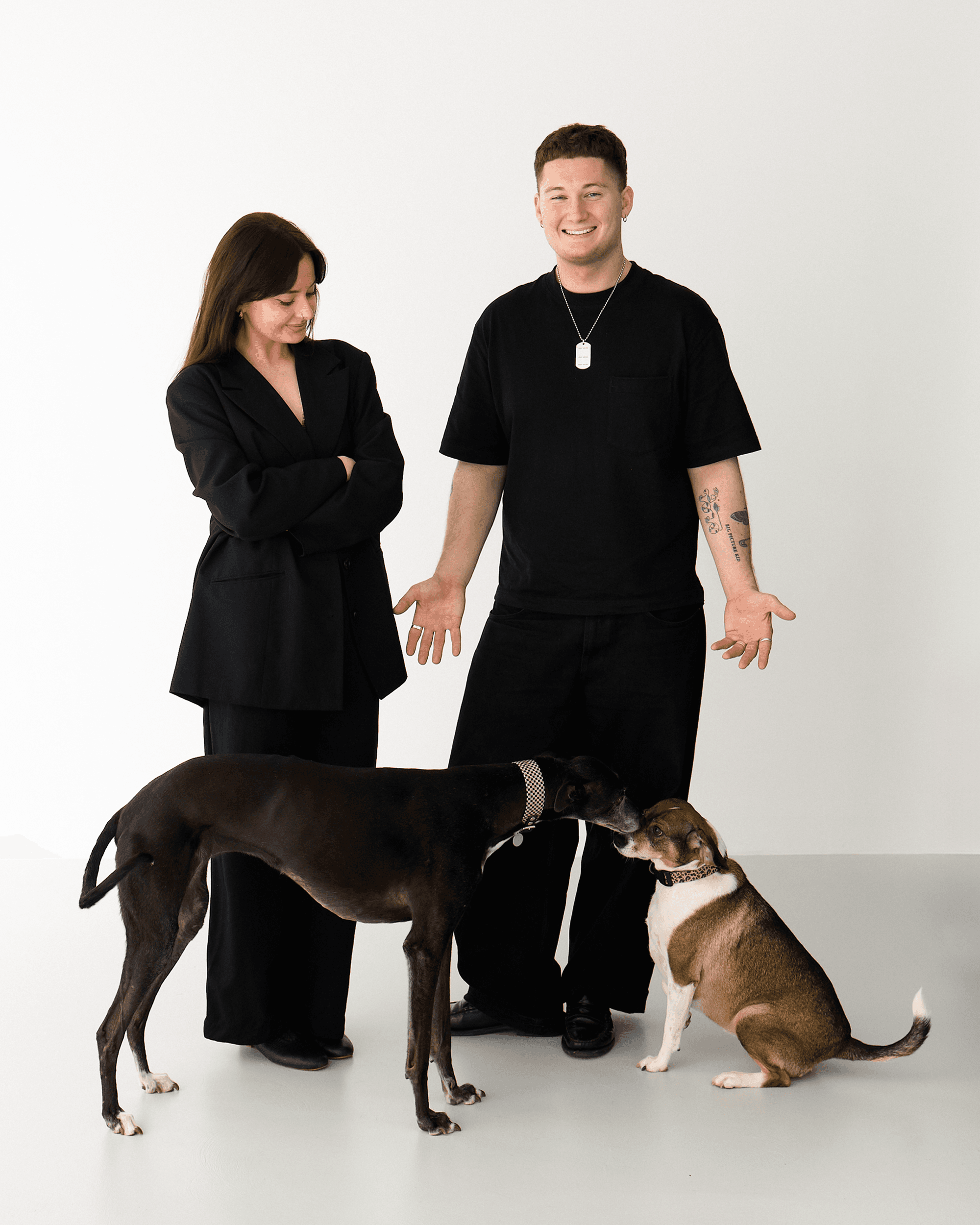 Eleonora Rogińska i Krystian Krzak z psami